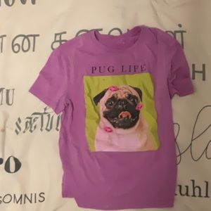 A pug tee-shirt